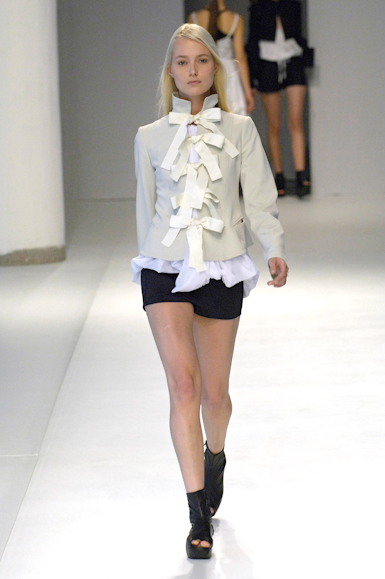 desfile-gloriacoelho-saopauloverao2007rtw-109