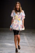 desfile-cavalera-saopauloverao2007rtw-100