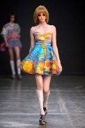 desfile-cavalera-saopauloverao2007rtw-116