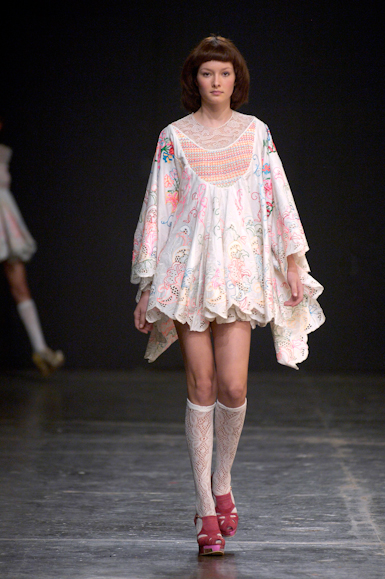 desfile-cavalera-saopauloverao2007rtw-118