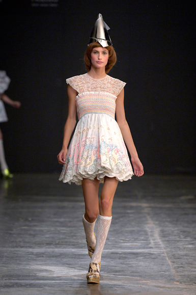 desfile-cavalera-saopauloverao2007rtw-119