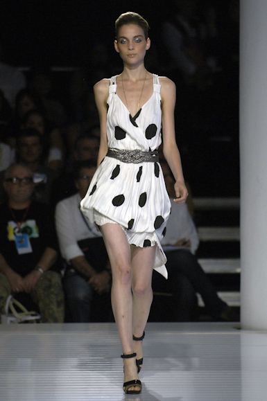 desfile-iodice-saopauloverao2007rtw-126