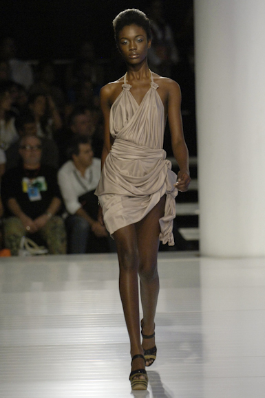 desfile-iodice-saopauloverao2007rtw-151