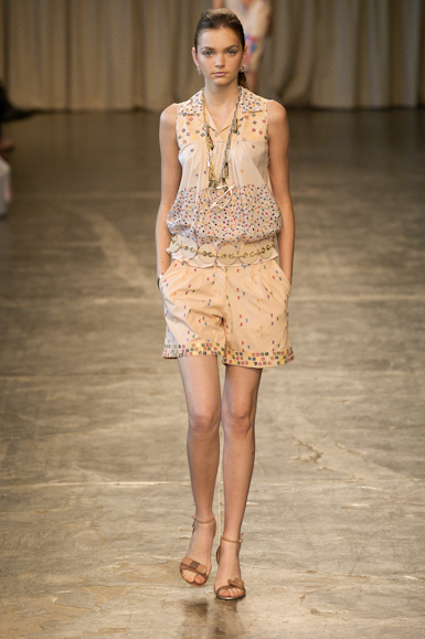desfiles-isabelacapeto-saopauloverao2007rtw-136