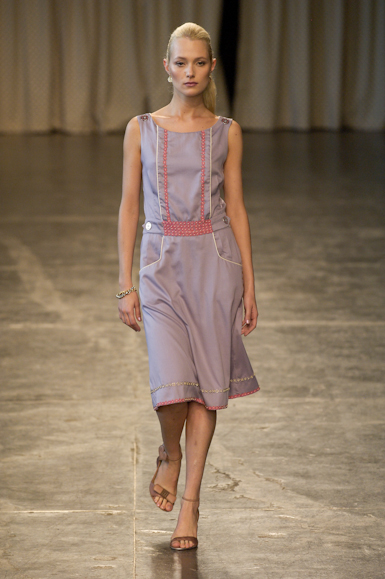 desfiles-isabelacapeto-saopauloverao2007rtw-142