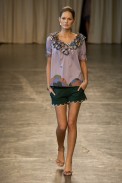 desfiles-isabelacapeto-saopauloverao2007rtw-143