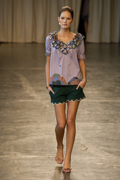 desfiles-isabelacapeto-saopauloverao2007rtw-143