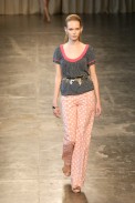 desfiles-isabelacapeto-saopauloverao2007rtw-149