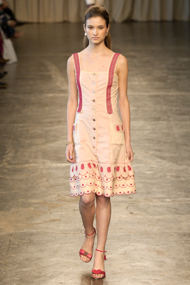 desfiles-isabelacapeto-saopauloverao2007rtw-154