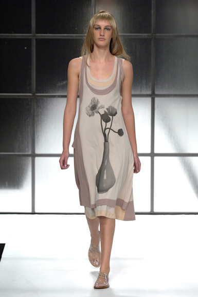 desfiles-mariabonita-saopauloverao2007rtw-137