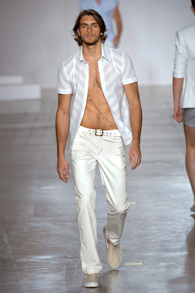 desfiles-marioqueiroz-saopauloverao2007rtw-128