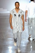 desfiles-marioqueiroz-saopauloverao2007rtw-132