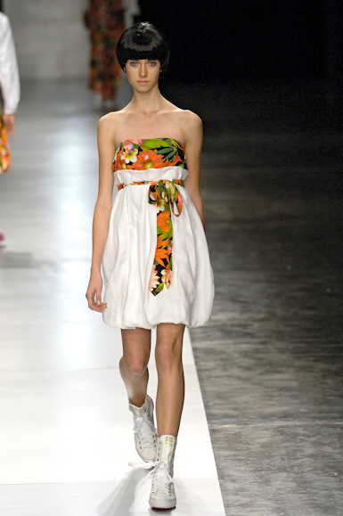 desfiles-maximeperelmuter-saopauloverao2007rtw-137