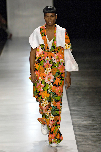 desfiles-maximeperelmuter-saopauloverao2007rtw-138