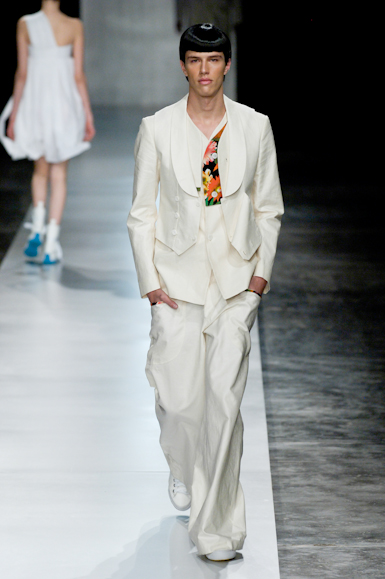 desfiles-maximeperelmuter-saopauloverao2007rtw-149