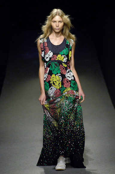 desfiles-oestudio-saopauloverao2007rtw-125