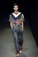 desfiles-oestudio-saopauloverao2007rtw-132