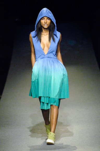 desfiles-oestudio-saopauloverao2007rtw-134