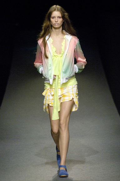 desfiles-oestudio-saopauloverao2007rtw-140