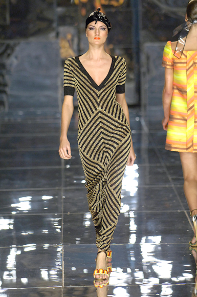 desfile-andrelima-saopauloverao2007rtw-107