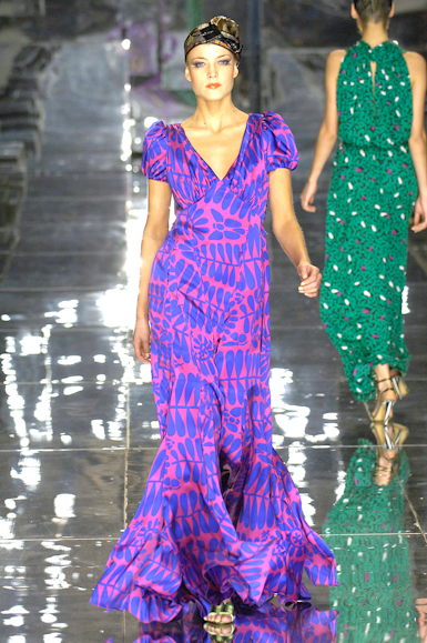 desfile-andrelima-saopauloverao2007rtw-110