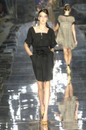 desfile-andrelima-saopauloverao2007rtw-120