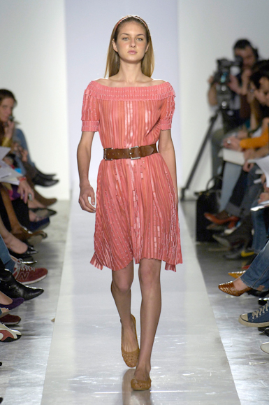 desfiles-patriciavieira-saopauloverao2007rtw-137