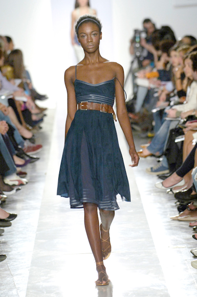 desfiles-patriciavieira-saopauloverao2007rtw-139