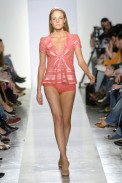 desfiles-patriciavieira-saopauloverao2007rtw-148