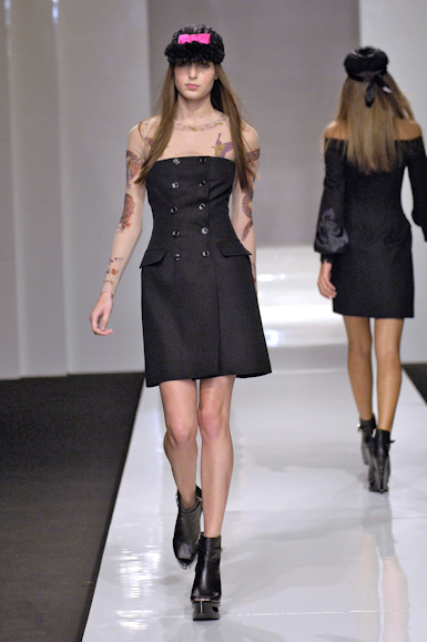 desfiles-reinaldolourenco-saopauloverao2007rtw-127