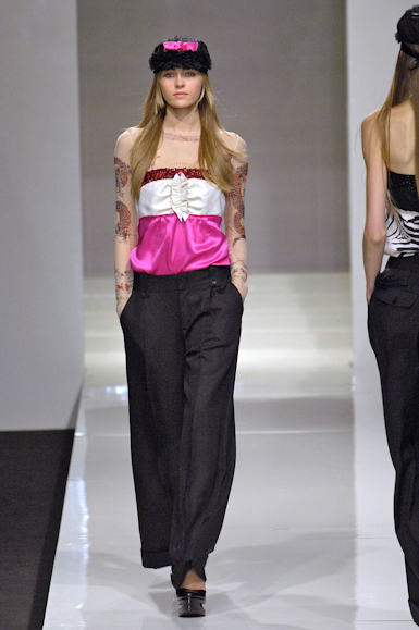 desfiles-reinaldolourenco-saopauloverao2007rtw-135