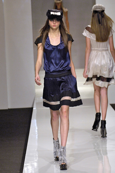 desfiles-reinaldolourenco-saopauloverao2007rtw-146