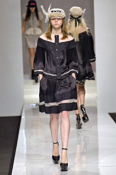 desfiles-reinaldolourenco-saopauloverao2007rtw-151