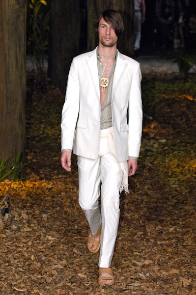 desfiles-ricardoalmeida-saopauloverao2007rtw-139