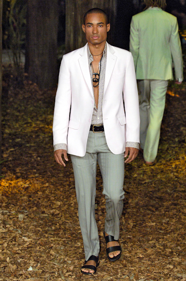 desfiles-ricardoalmeida-saopauloverao2007rtw-144