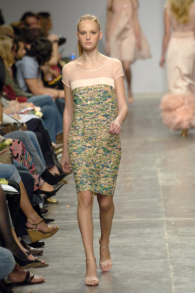 desfile-fausehaten-saopauloverao2007rtw-111