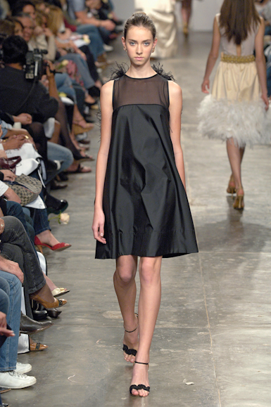 desfile-fausehaten-saopauloverao2007rtw-114