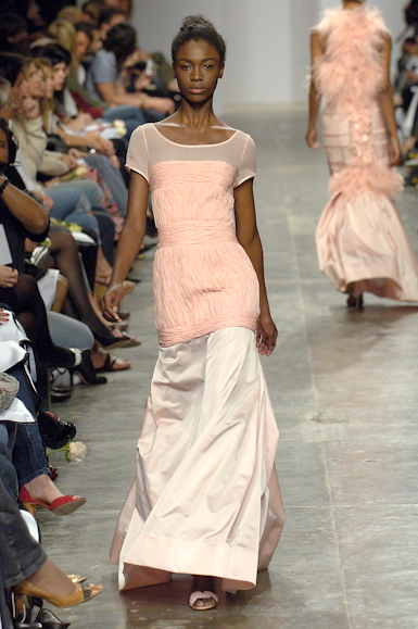 desfile-fausehaten-saopauloverao2007rtw-128