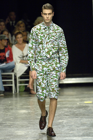 desfile-fausehatenmen-saopauloverao2007rtw-111