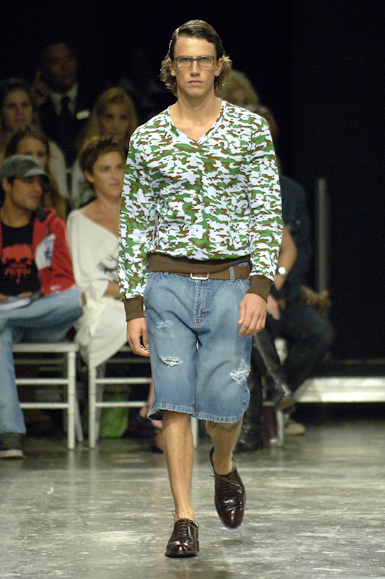 desfile-fausehatenmen-saopauloverao2007rtw-112