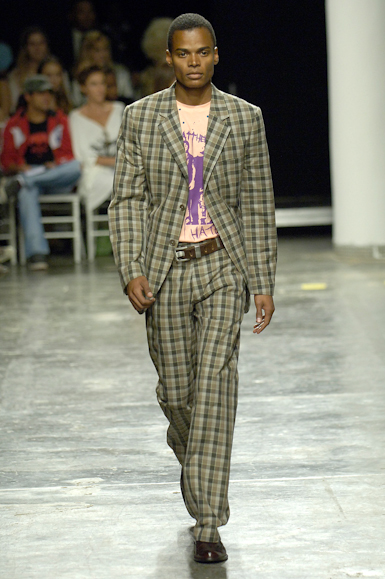 desfile-fausehatenmen-saopauloverao2007rtw-117