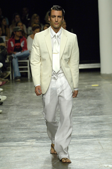 desfile-fausehatenmen-saopauloverao2007rtw-122