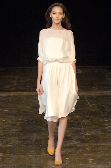desfiles-lorenzomerlino-saopauloverao2007rtw-127