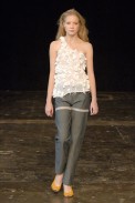 desfiles-lorenzomerlino-saopauloverao2007rtw-129