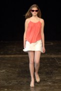 desfiles-lorenzomerlino-saopauloverao2007rtw-132