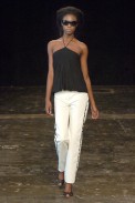 desfiles-lorenzomerlino-saopauloverao2007rtw-136
