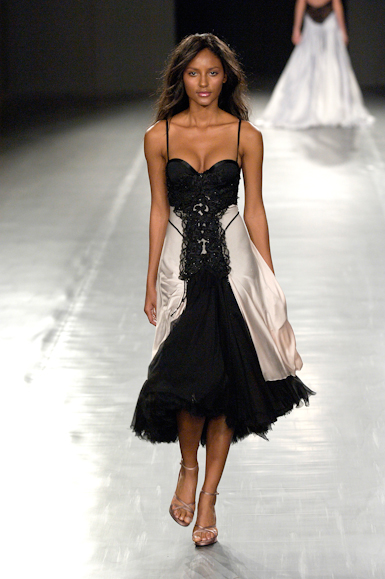 desfiles-samuelcirnansck-saopauloverao2007rtw-116