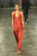 desfiles-uma-saopauloverao2007rtw-135