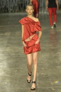 desfiles-uma-saopauloverao2007rtw-137