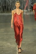 desfiles-uma-saopauloverao2007rtw-138